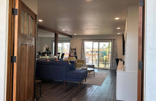 Discovery Bay House | Modern 3-bedroom townhome with waterfront in charming Discovery Bay