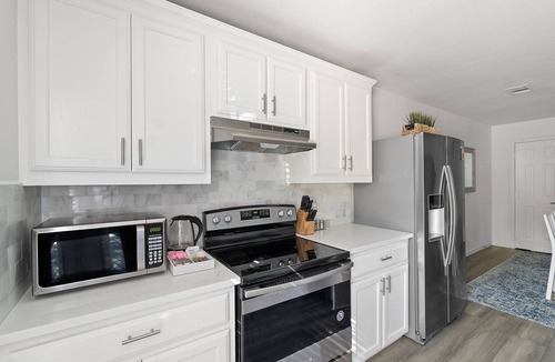 Dallas House | Modern 3 Bedrooms Home Just 5 minutes to Deep Ellum