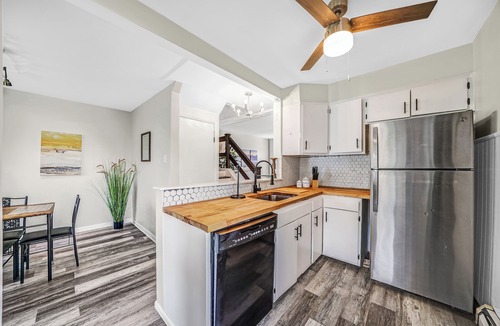 Gulph Mills House | Modern 3 BR House!