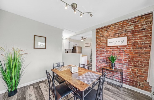 Gulph Mills House | Modern 3 BR House!