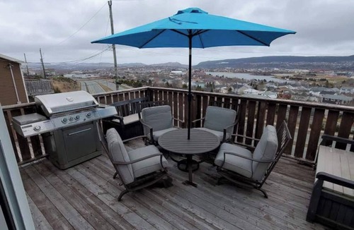 St. John's Apartment | Modern 3+BR Spectacular City Views in the West End