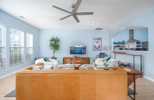 Breckenridge House | Modern 3-BR Townhome w Private Backyard Near RTP