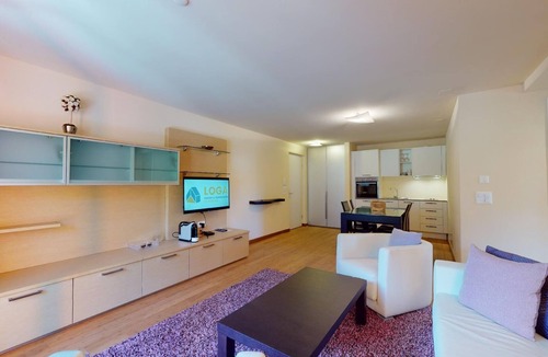 Madulain Apartment | Modern 3½ room flat on the ground floor, approx.
