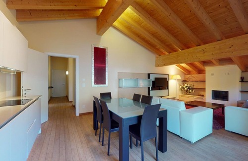 Madulain Apartment | Modern 3½ room flat on the ground floor, approx.