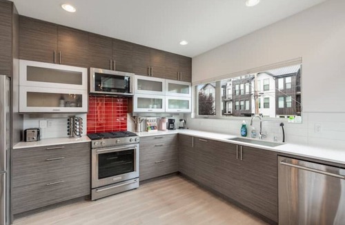 Old Ballard House | Modern 3B3B Ballard home w/Rooftop & Parking