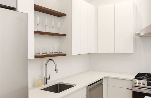Greenville Apartment | Modern 3bd, 2bth apt in Jersey City near Manhattan