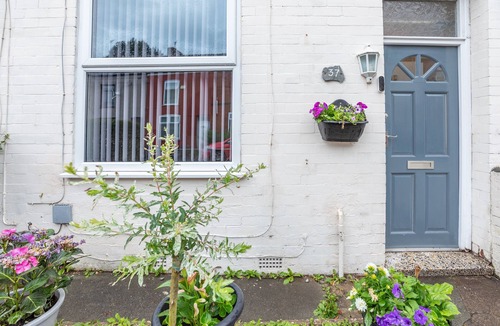 Swinton House | Modern 3BD House Manchester - Free Parking &…