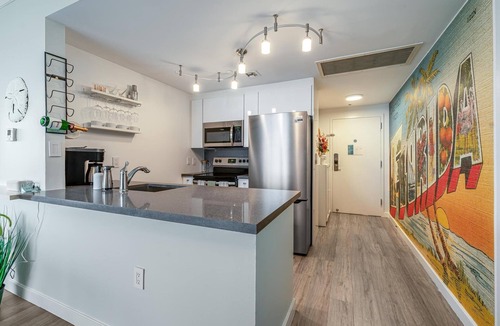Coconut Grove Condo | Modern 3BR/3.5BA Grove Condo | Views, Balconies, Full Kitchen + 3 Parking