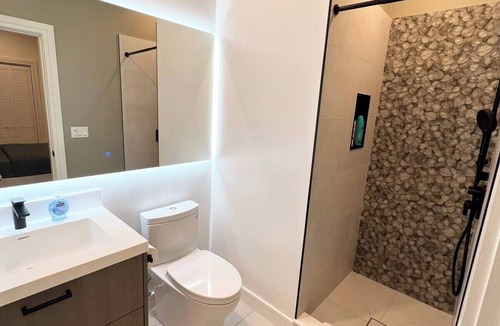 North Central House | Modern 3BR/3BA House 8min from SFO