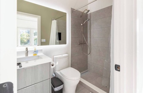 North Central House | Modern 3BR/3BA House 8min from SFO