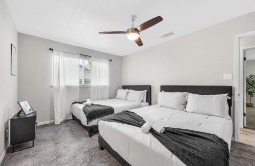 Forest North Estates House | Modern 3BR Austin Stay Sleeps 8 Free Parking
