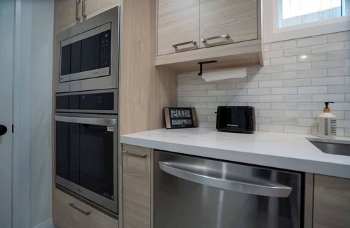 Seven Oaks Apartment | Modern 3BR Basement Retreat w/Workspace & Parking!