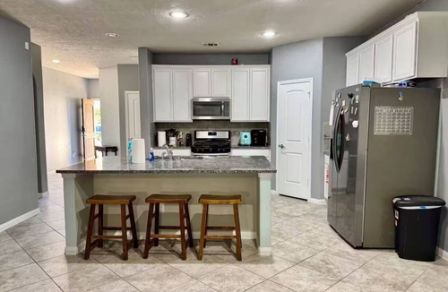 Baytown House | Modern 3BR Baytown Home Near I-10, 20min from Downtown Houston