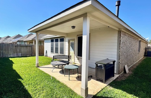Baytown House | Modern 3BR Baytown Home Near I-10, 20min from Downtown Houston