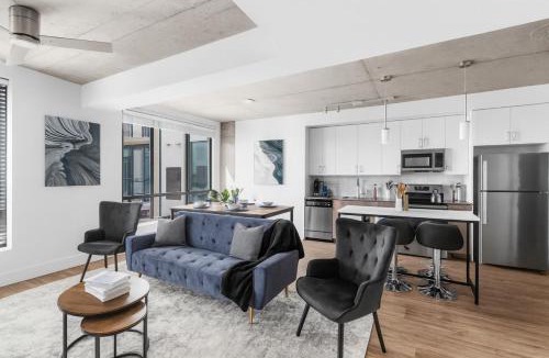 Five Points South Apartment | Modern 3BR Condo | Five Points South Gem -Private Bedspace