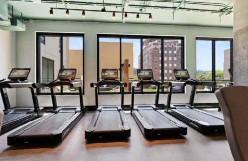 Five Points South Apartment | Modern 3BR Condo | Five Points South Gem -Private Bedspace