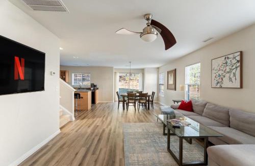 Durham House | Modern 3BR Durham Retreat Near Duke & DT Sleeps 6