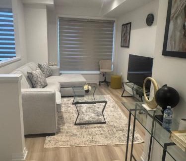 County of Brant Apartment | Modern 3BR FriendlyTown Home