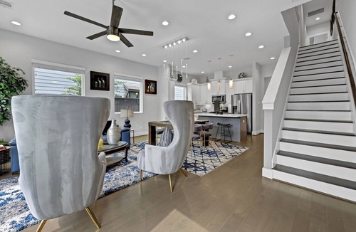 OST - South Union House | Modern 3BR Home in Houston with Heated Pool and BBQ Grill