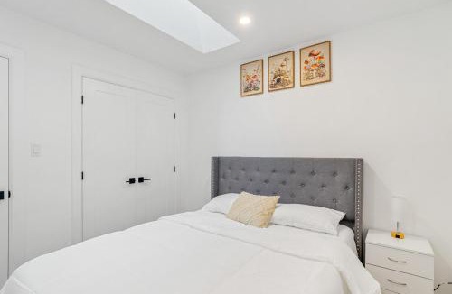 London Apartment | Modern 3BR House, King, 2 Queens, Parking