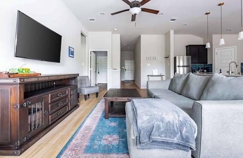 Lago Vista House | Modern 3BR House near Lake Travis Parks