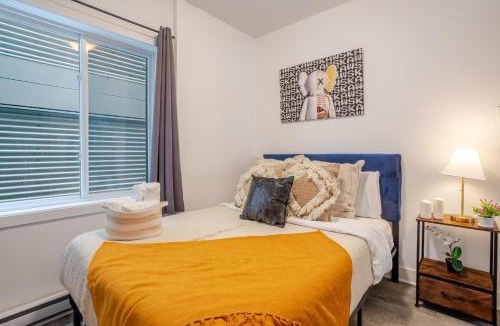 Griffintown Apartment | Modern 3BR in Griffintown