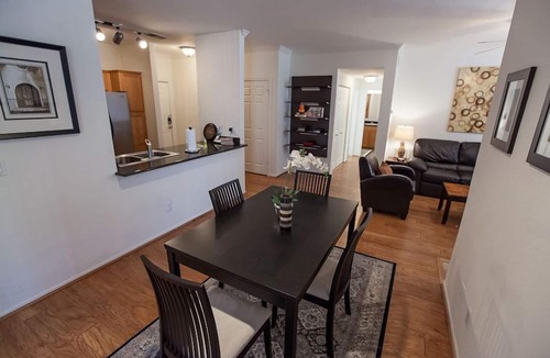 Raskin Estates House | Modern 3BR Kierland Condo with Pool, Balcony & Prime Scottsdale Location