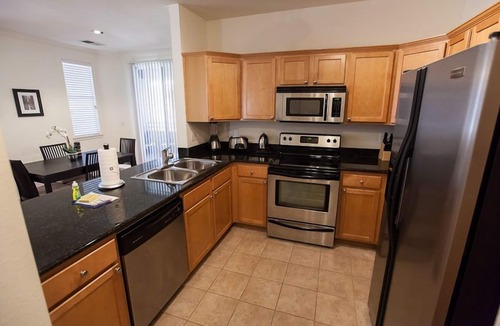Raskin Estates House | Modern 3BR Kierland Condo with Pool, Balcony & Prime Scottsdale Location