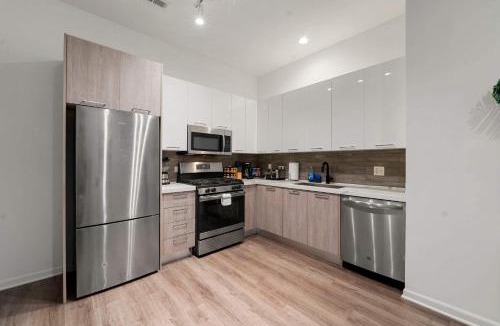 Near South Side House | Modern 3BR Near McCormick & South Loop