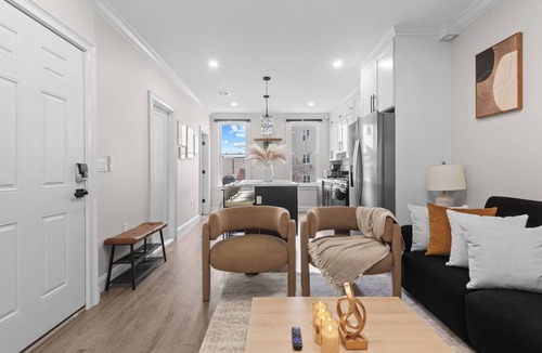 Union City Apartment | Modern 3BR Near NYC + MetLife Sleeps 8 + Parking