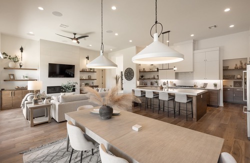St. George House | Modern 3BR Parade Home - w/Casita & Putting Green