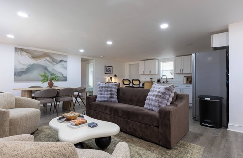 Valley Park House | Modern 3BR Retreat/STL County W/Easy Highway Access