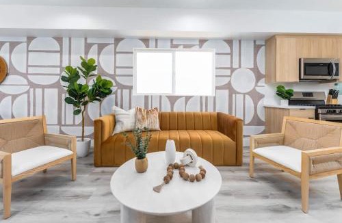 Westlake House | Modern 3BR Retreat with Rooftop Deck Sleeps 8
