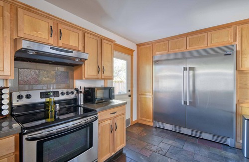 Alberta Arts District House | Modern 3BR + sofa bed Alberta Arts WalkScore 99