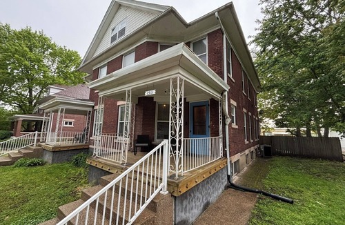 Terre Haute House | Modern 3BR Suite + Office Close to ISU