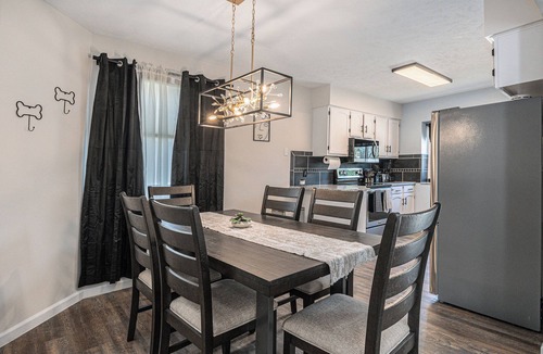 Chalco House | Modern 3BR SW Omaha, Garage, Fenced Yard, EV Charger, W/D, Pet-Friendly