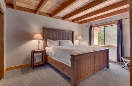Talmont House | Modern 3BR Tahoe Cabin with Hot Tub