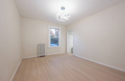 Rahway House | Modern 3BR - Train Station & Downtown 2 mins walk