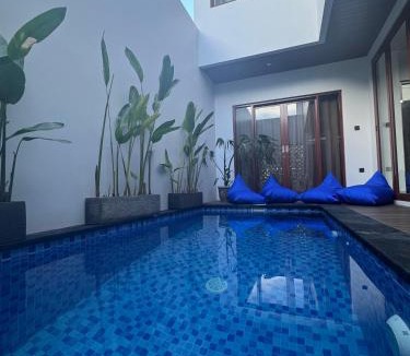 Taman Griya House | Modern 3BR Villa with Private Pool & Rooftop in Nusa Dua