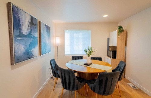 Olympic Hills House | Modern 3BR w/Level 2 EV Charger - Quiet & Cozy