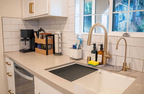 Olympic Hills House | Modern 3BR w/Level 2 EV Charger - Quiet & Cozy