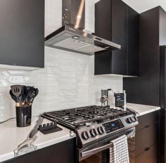 Fairmount Apartment | Modern 3BR Walk to Museums