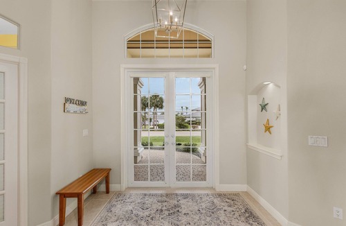 Caloosahatchee Villa | Modern 4 Bed 3 Bath Waterfront Home with Quick Gulf Access&Heated Pool