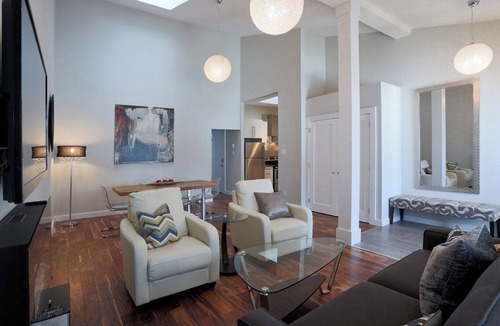 Highland West House | Modern 4 Bedroom Bungalow Townhouse Condo
