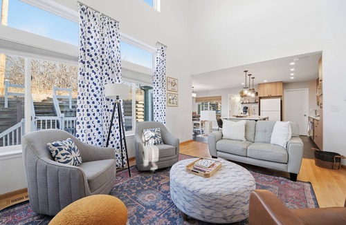 Castle Rock House | Modern 4 Bedroom Castle Rock Home