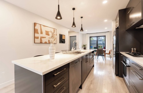 Silverdale House | Modern 4-Bedroom Home in Silverdale