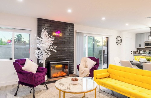 Canoga Park House | Modern 4-bedroom Hollywood Oasis with Claw Machine, Private Spa, and Ping Pong