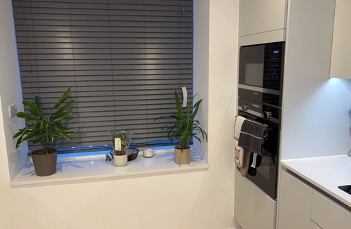 Cribbs Causeway House | Modern 4-bedroom townhome in Patchway