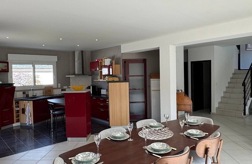 Bavent House | Modern 4-bedroom villa with large heated pool