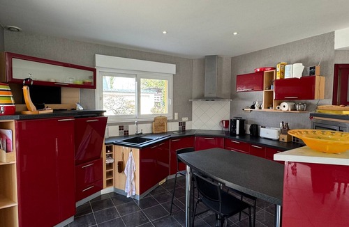 Bavent House | Modern 4-bedroom villa with large heated pool
